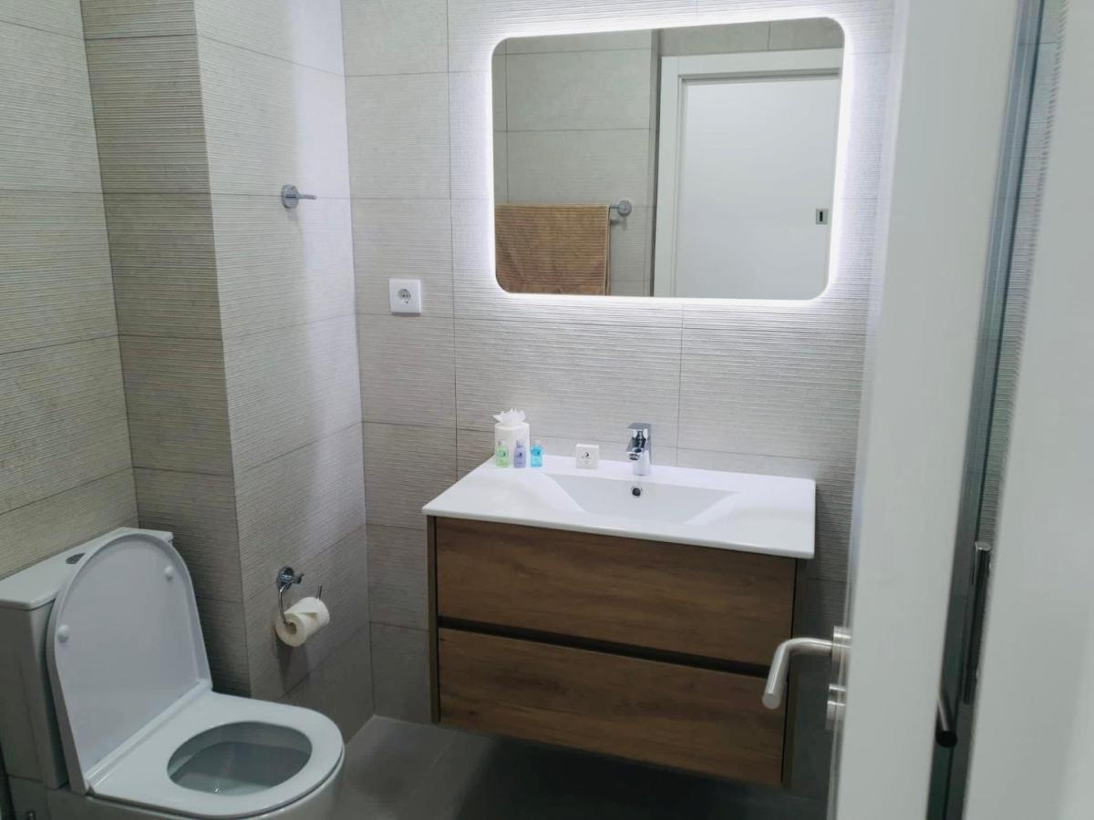 Central Lagos Apt With Marina Views Near Beaches Buitenkant foto
