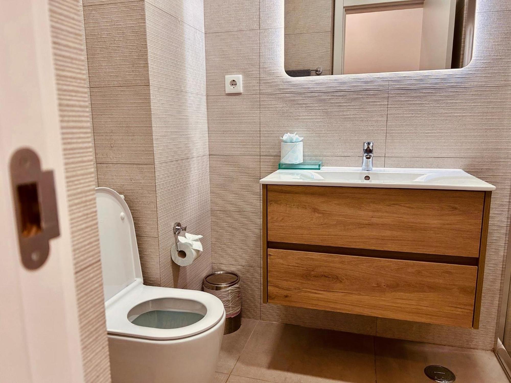 Central Lagos Apt With Marina Views Near Beaches Buitenkant foto